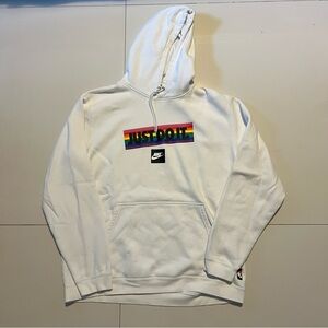 Nike betrue be true pullover